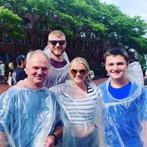 Meet your Posher, Elizabeth